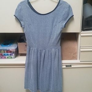 Fun pattern black and white dress small